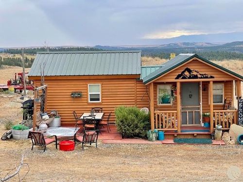 49 Divide Rd, Columbus, MT, 59019-7367 | Card Image