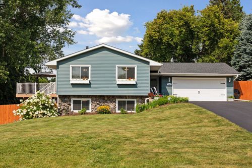 189 Sterling St N, Maplewood, MN, 55119-4724 | Card Image