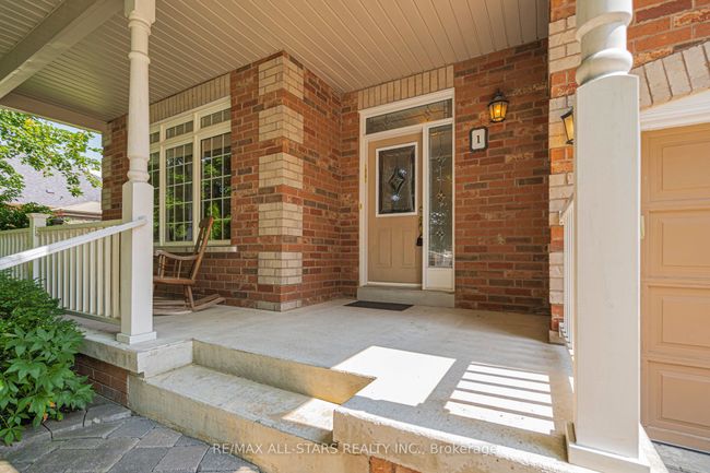 1 Caseton Cres, House other with 2 bedrooms, 3 bathrooms and 4 parking in Uxbridge ON | Image 4