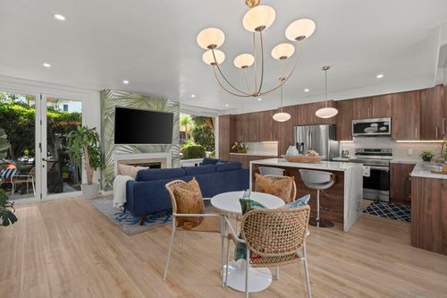 404 Bonair St, La Jolla, CA, 92037 | Card Image