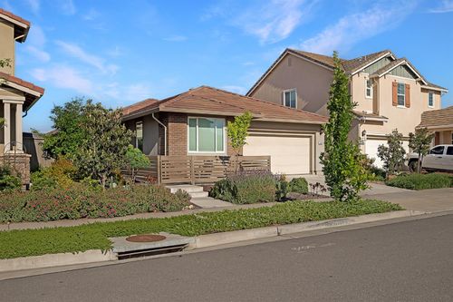 1828 Sander Street, Woodland, CA, 95776 | Card Image