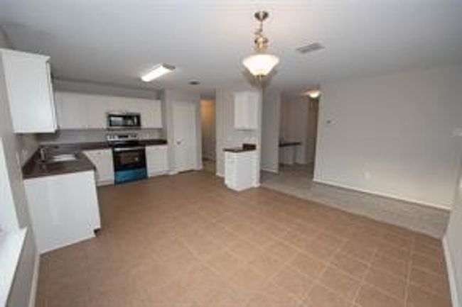 1410 Eagles Nest Trl, House other with 4 bedrooms, 2 bathrooms and null parking in Krum TX | Image 7