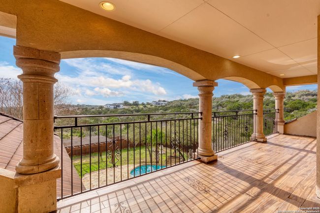 192 County Road 2812, House other with 5 bedrooms, 4 bathrooms and null parking in Mico TX | Image 30