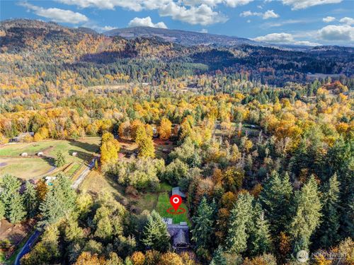 17628 252nd Ave Se, Maple Valley, WA, 98038-7313 | Card Image