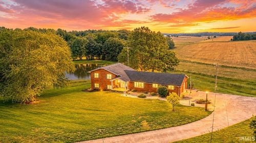 4627 S 50e, Huntingburg, IN, 47542-9456 | Card Image