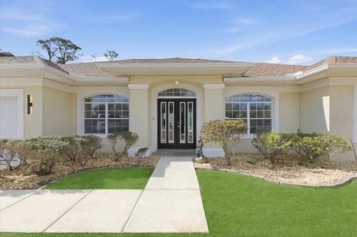 11 Wentworth Ln, Palm Coast, FL, 32164-7823 | Card Image