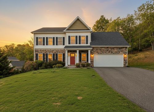 4235 Berkely Pl, Roanoke, VA, 24018-2736 | Card Image