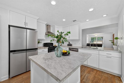 5323 Windsong Trl, Houston, TX, 77084-5911 | Card Image