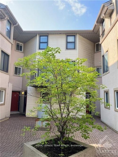 e-41 Anderson St, Ottawa, ON, K1R6T6 | Card Image