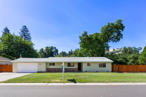 6512 Northbrook Way, Fair Oaks, CA, 95628-3038 | Card Image