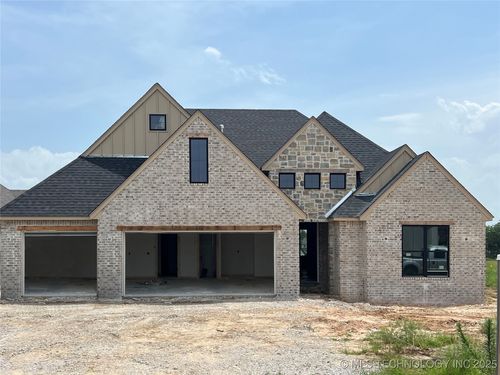 2718 E 134th St S, Bixby, OK, 74008-3679 | Card Image