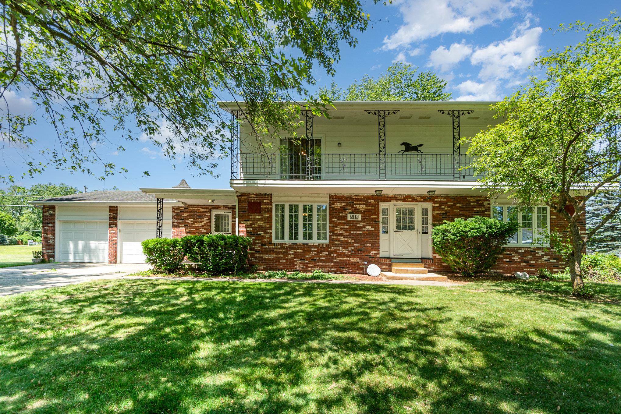 Devon Dr, Saint Louis, MI 48880