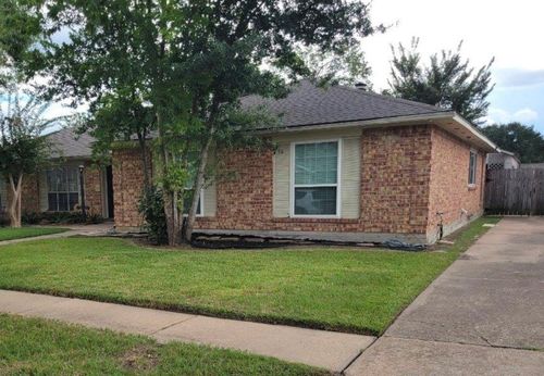 19319 Hollowlog Dr, Katy, TX, 77449-3939 | Card Image