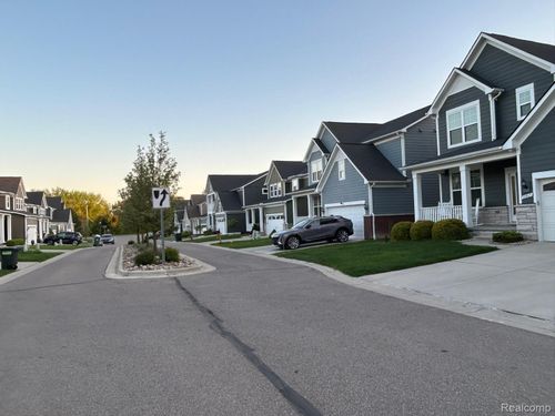 31065 Tremont Ln, Franklin, MI, 48025-5101 | Card Image