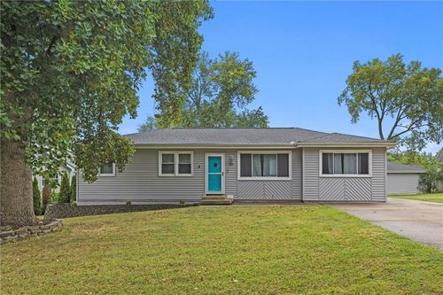 7249 Ridge Ave, Kansas City, KS, 66111-2554 | Card Image