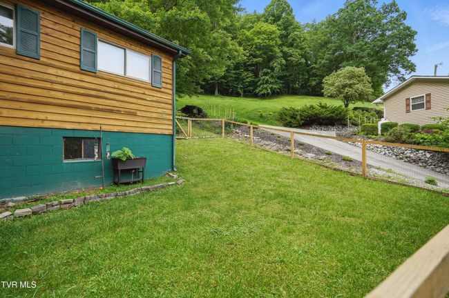 226 7 Th St Ne, House other with 3 bedrooms, 2 bathrooms and null parking in Norton VA | Image 33