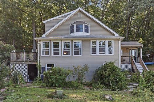 79 Waverly Rd, Woburn, MA, 01801-5857 | Card Image