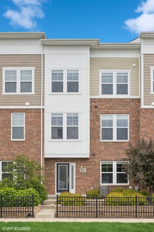 6401 Double Eagle Dr, Woodridge, IL, 60517-5457 | Card Image