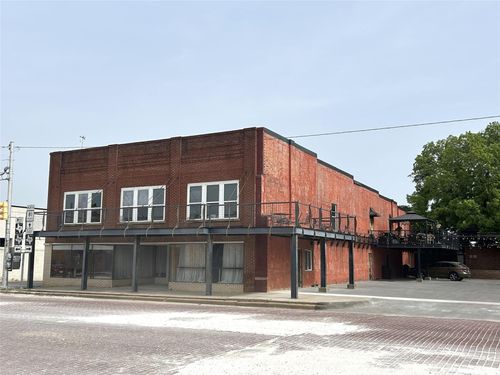 1-301 E Criner St, Grandview, TX, 76050-1929 | Card Image