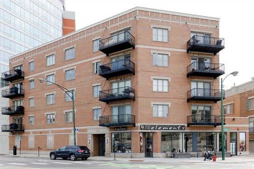 402-544 N Milwaukee Ave, Chicago, IL, 60642-7974 | Card Image