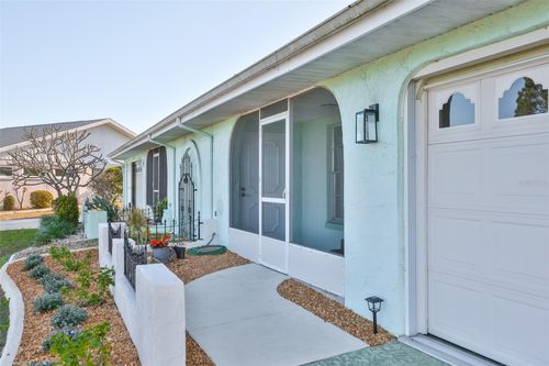 325 Green Manor Dr, SUN CITY CENTER, FL, 33573-5814 | Card Image