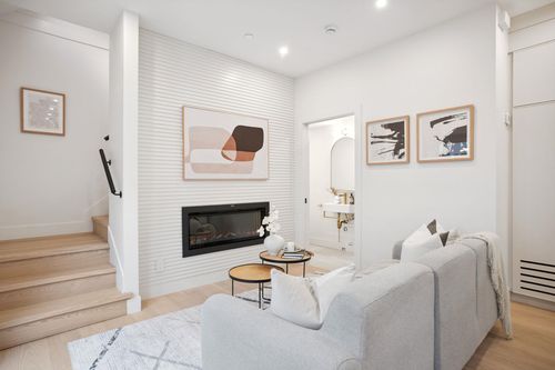 1917 E 3rd Ave, Vancouver, BC, V5N1H4 | Card Image