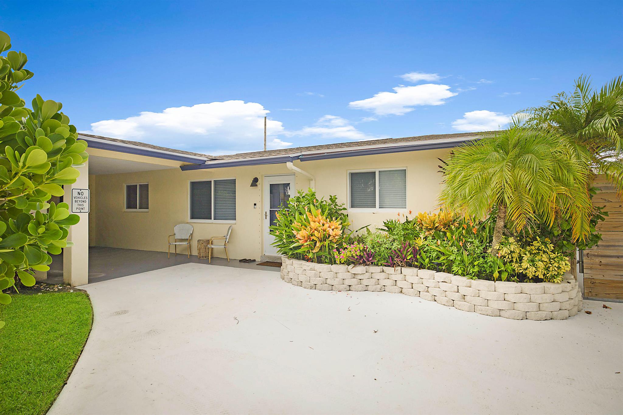 Wallen Dr, West Palm Beach, FL 33410