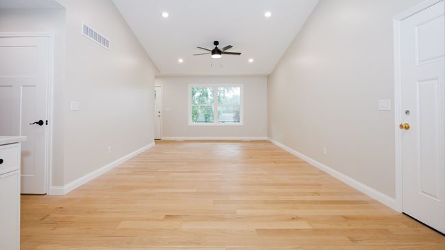 512 E Walnut St, House other with 2 bedrooms, 3 bathrooms and 2 parking in Hudson IL | Image 14