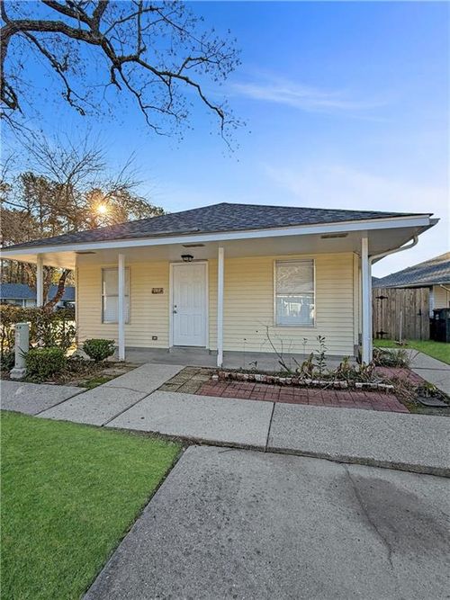 107 Village Dr, Slidell, LA, 70461-5229 | Card Image