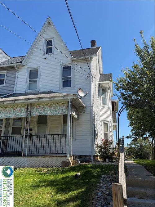 2nd-floor-112 N Whitfield St, Nazareth, PA, 18064-1538 | Card Image
