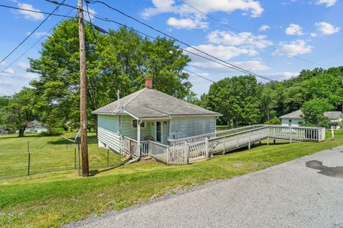 103 1st Ave, Coalport, PA, 16627-9317 | Card Image