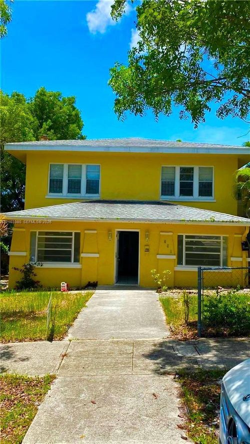 706 9th St, West Palm Beach, FL, 33401-3616 | Card Image