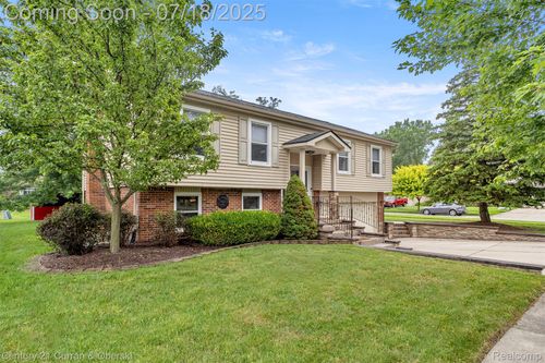 6114 Raintree Dr, Canton, MI, 48187-3634 | Card Image