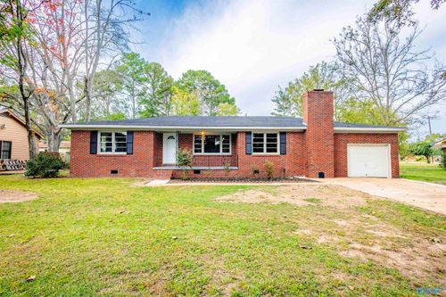 504 Betty St Sw, Decatur, AL, 35601-5618 | Card Image