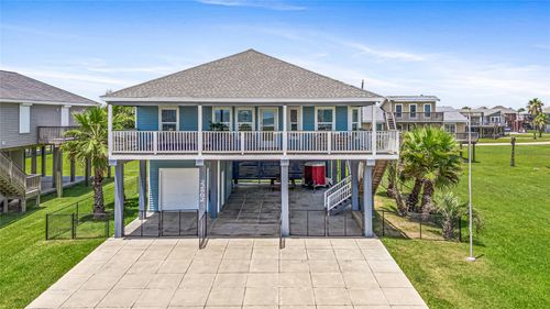 22902 Verano Dr, Galveston, TX, 77554 | Card Image