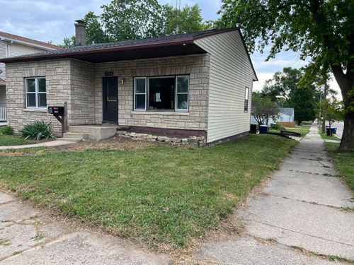 1769 Indiana St, RACINE, WI, 53405-3631 | Card Image
