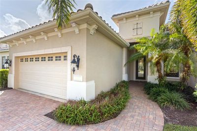 7675 Silverwood Court, House other with 3 bedrooms, 2 bathrooms and null parking in Lakewood Ranch FL | Image 2