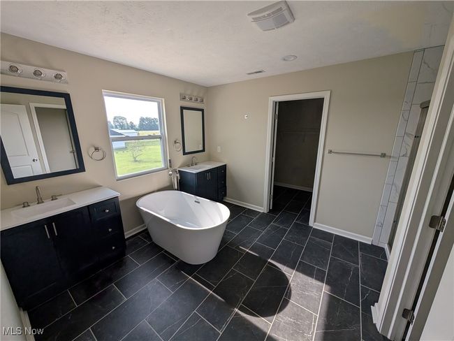 41861 State Route 303, House other with 4 bedrooms, 4 bathrooms and null parking in Lagrange OH | Image 24