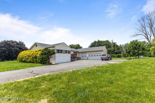 120 Jonathan Holmes Rd, Cream Ridge, NJ, 08514-1915 | Card Image
