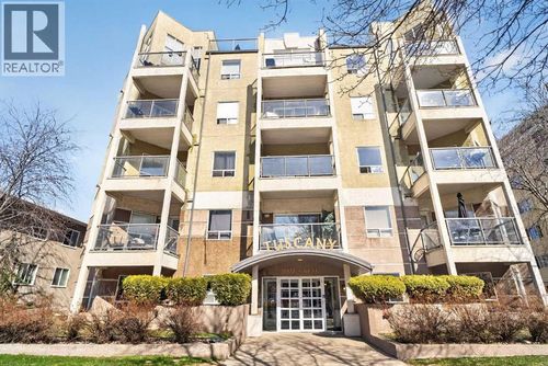 10033 166 St Nw, Edmonton, AB, T5P4Y1 | Card Image