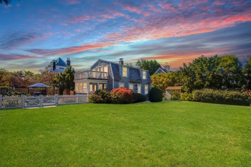 11 Friendship Ln, Duxbury, MA, 02332-4513 | Card Image
