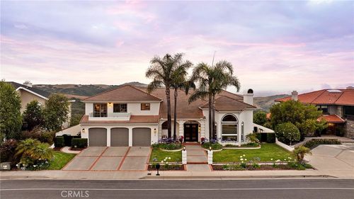 870 Avenida Acapulco, San Clemente, CA, 92672 | Card Image