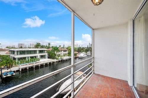 apt-4i-2935 Ne 163rd St, North Miami Beach, FL, 33160-4419 | Card Image