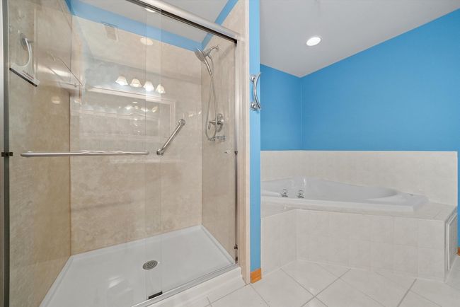 UNIT-2SW - 7767 Bristol Park Dr, Home with 2 bedrooms, 2 bathrooms and 1 parking in Tinley Park IL | Image 13