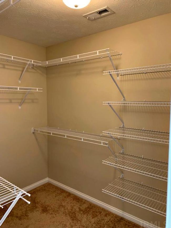 5621 Camden Dr, House other with 4 bedrooms, 3 bathrooms and null parking in Newburgh IN | Image 19
