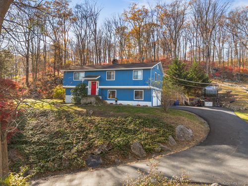 97 Old Rd, Brewster, NY, 10509-5942 | Card Image