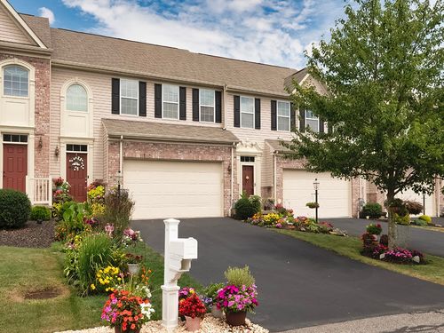 304 Maple Ridge Dr, Canonsburg, PA, 15317-7304 | Card Image