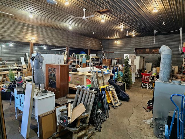 50x56 Heated Shop | Image 44