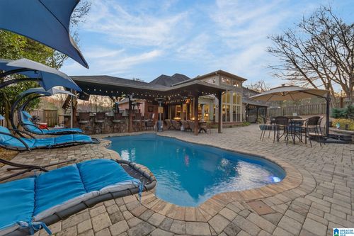 105 Bridge Dr, BIRMINGHAM, AL, 35242-2827 | Card Image