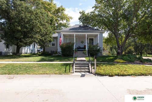 320 N East Ave, York, NE, 68467-3731 | Card Image